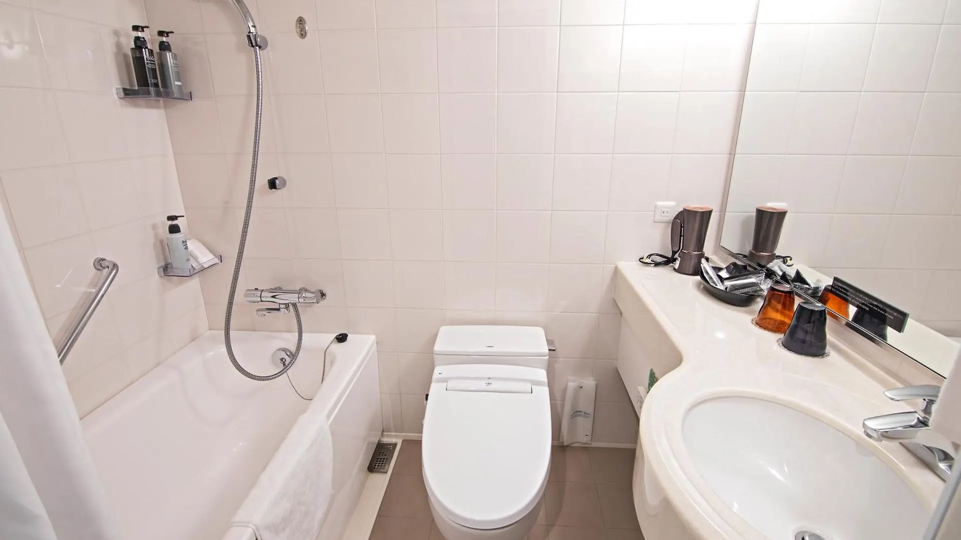 Hotel Ninja Black Kyōto 3*,  Giappone